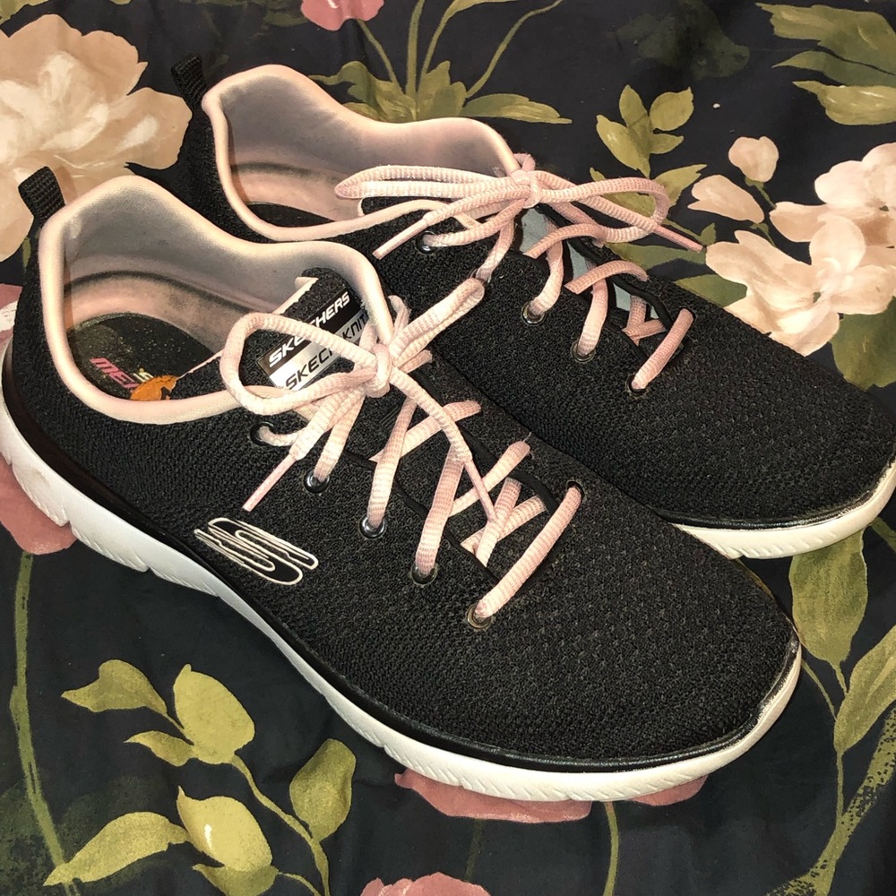 Black and Light Pink Sketchers Sketch-Knit Sneakers Size 11